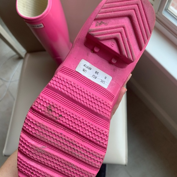 Hot pink original gloss tall hunter boots - Picture 4 of 5